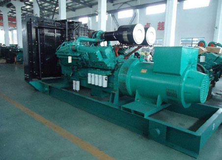 额济纳800kw康明斯柴油发电机组
